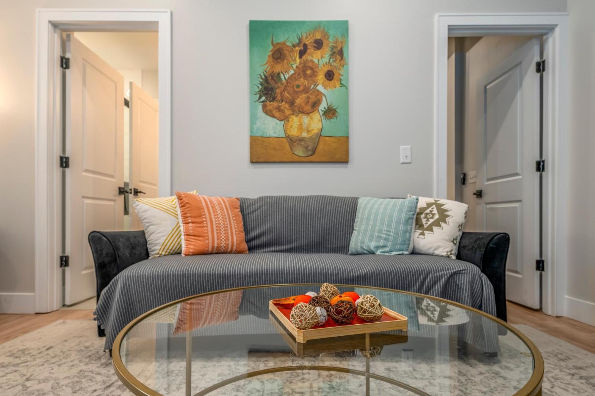 Prime Otr, 3 Lux Queen Beds, Two 55In Tvs, Steps To Tql, Findlay Market, Light Rail, Fast Wifi Cincinnati Bagian luar foto